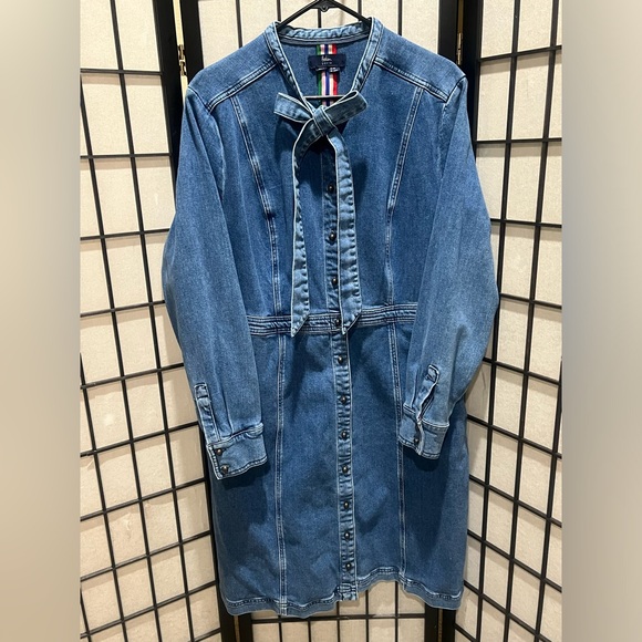 Boden RINSED Denim BUTTON DOWN DRESS with BOW TIE NECKLINE SIZE 16/18L - Picture 6 of 9